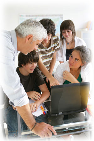 teacher-students-comp-temp